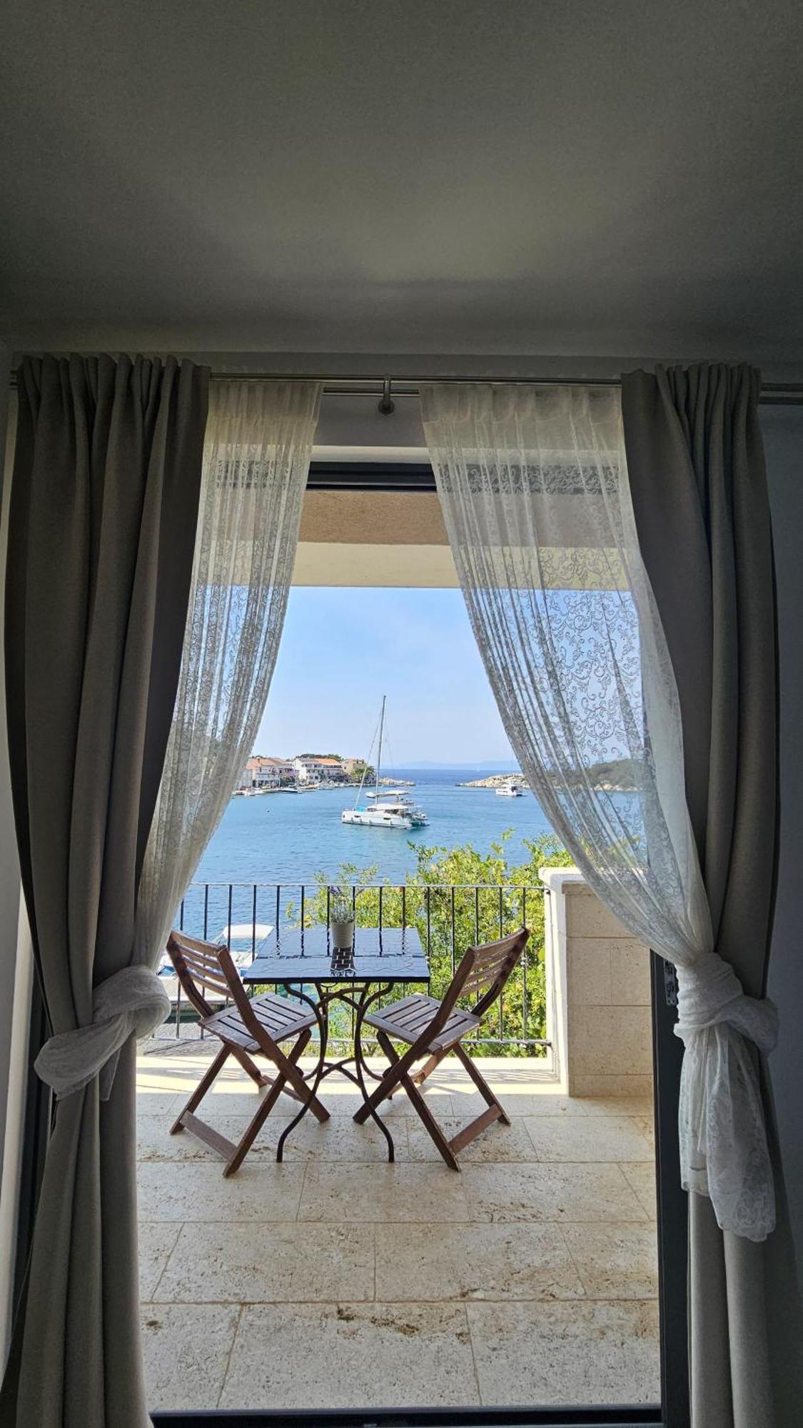Guesthouse Augusta Insula Lastovo Extérieur photo